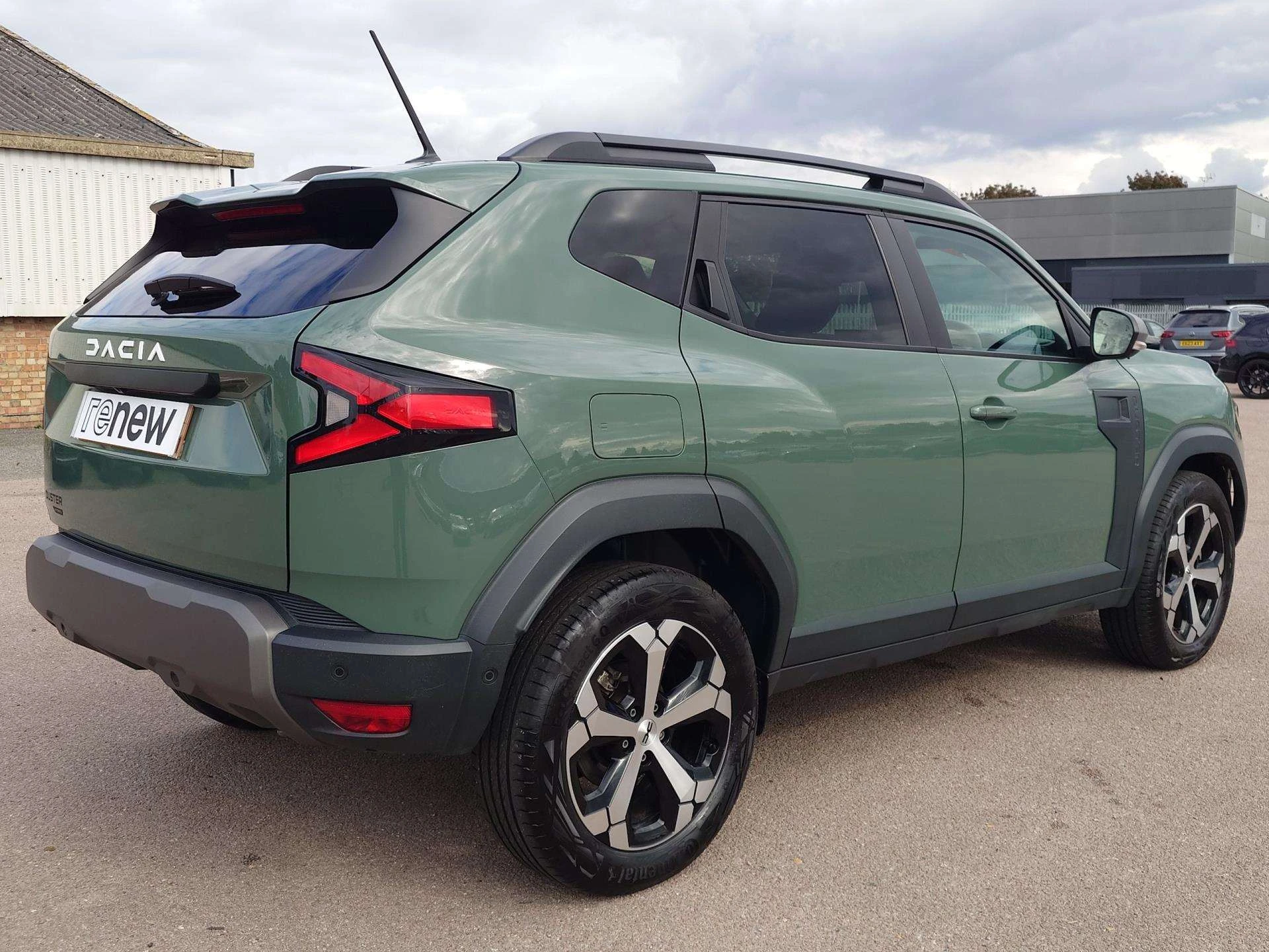 Vehicle image 7