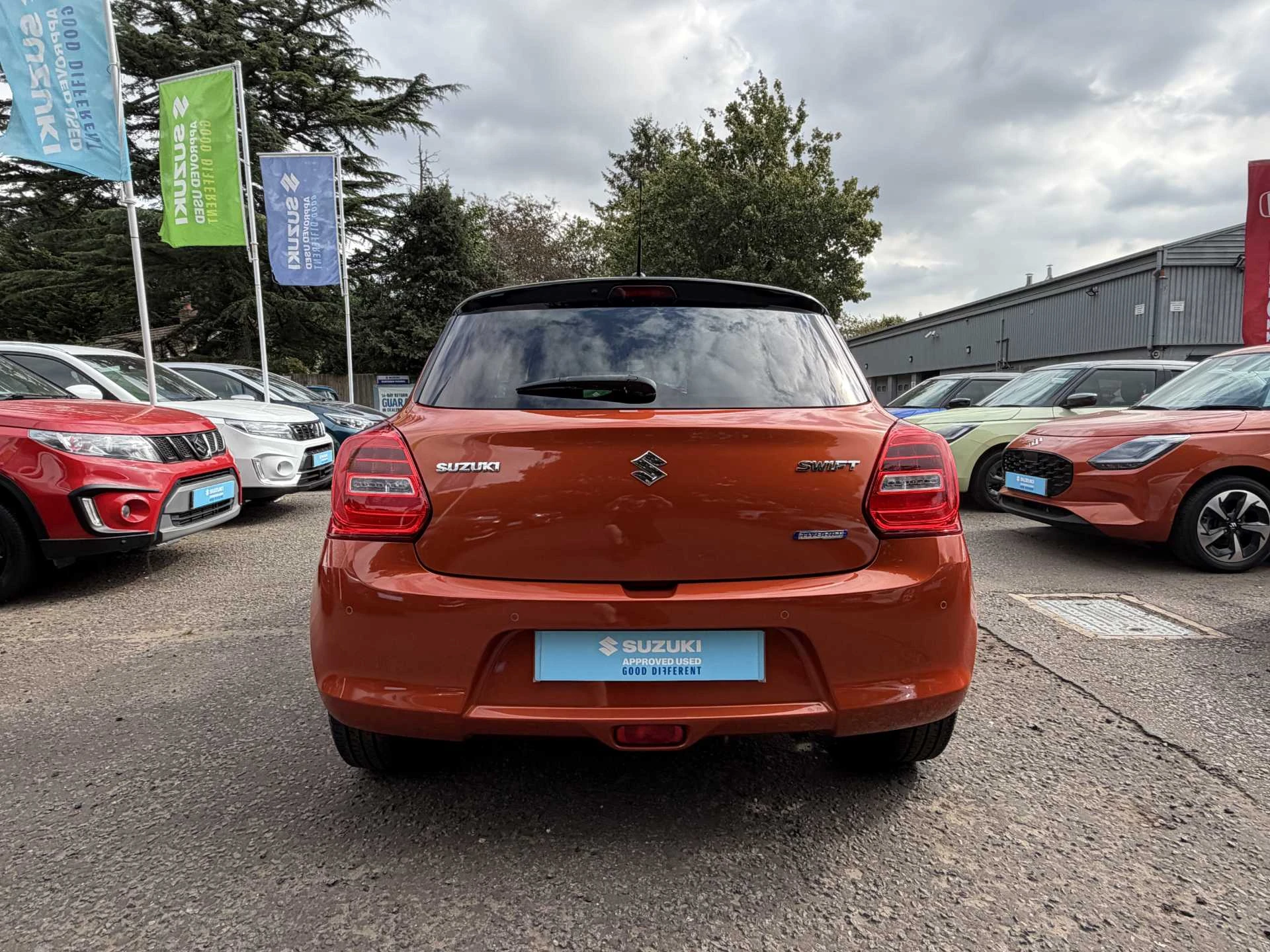 Vehicle image 7