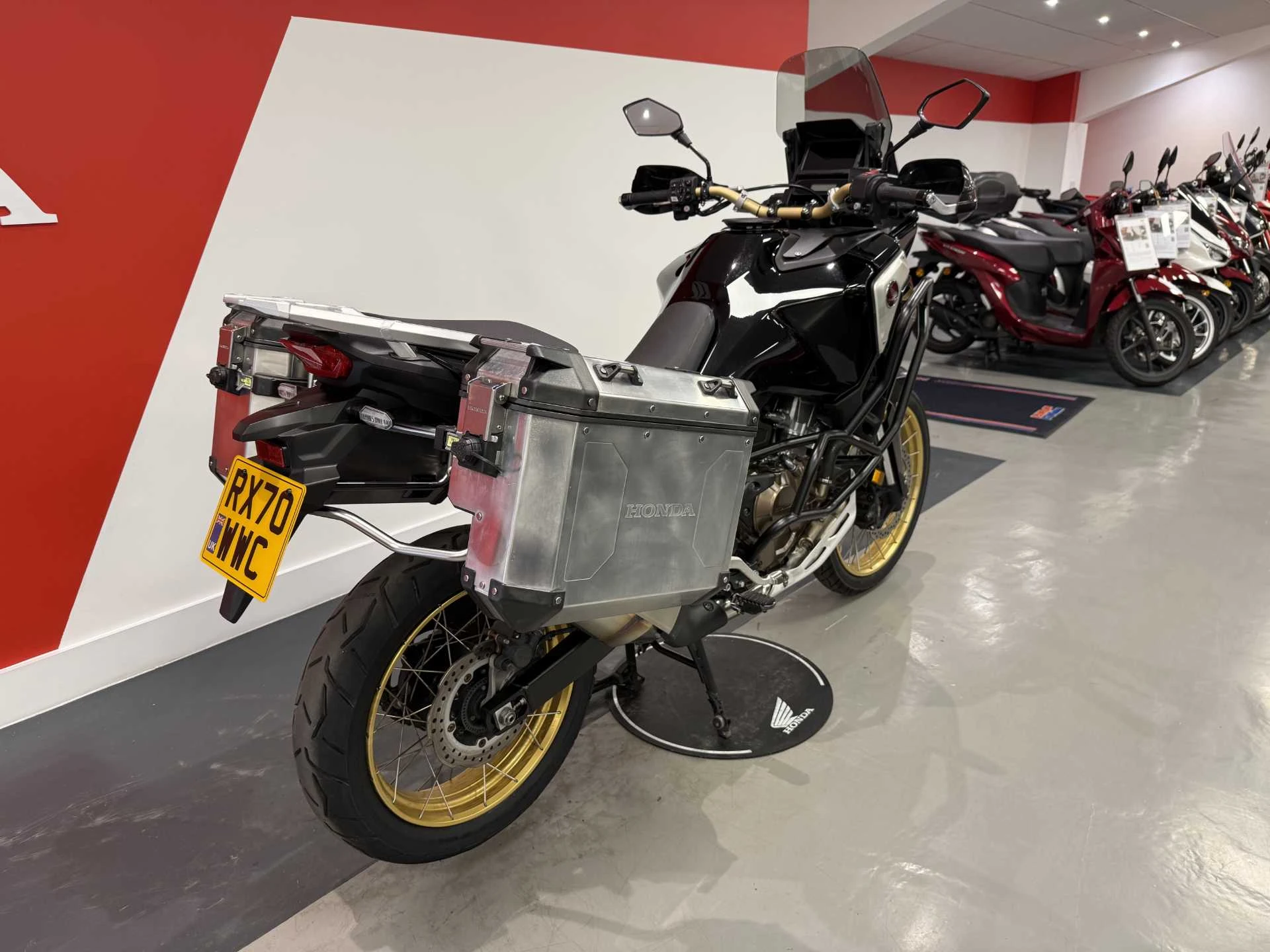 Vehicle image 3