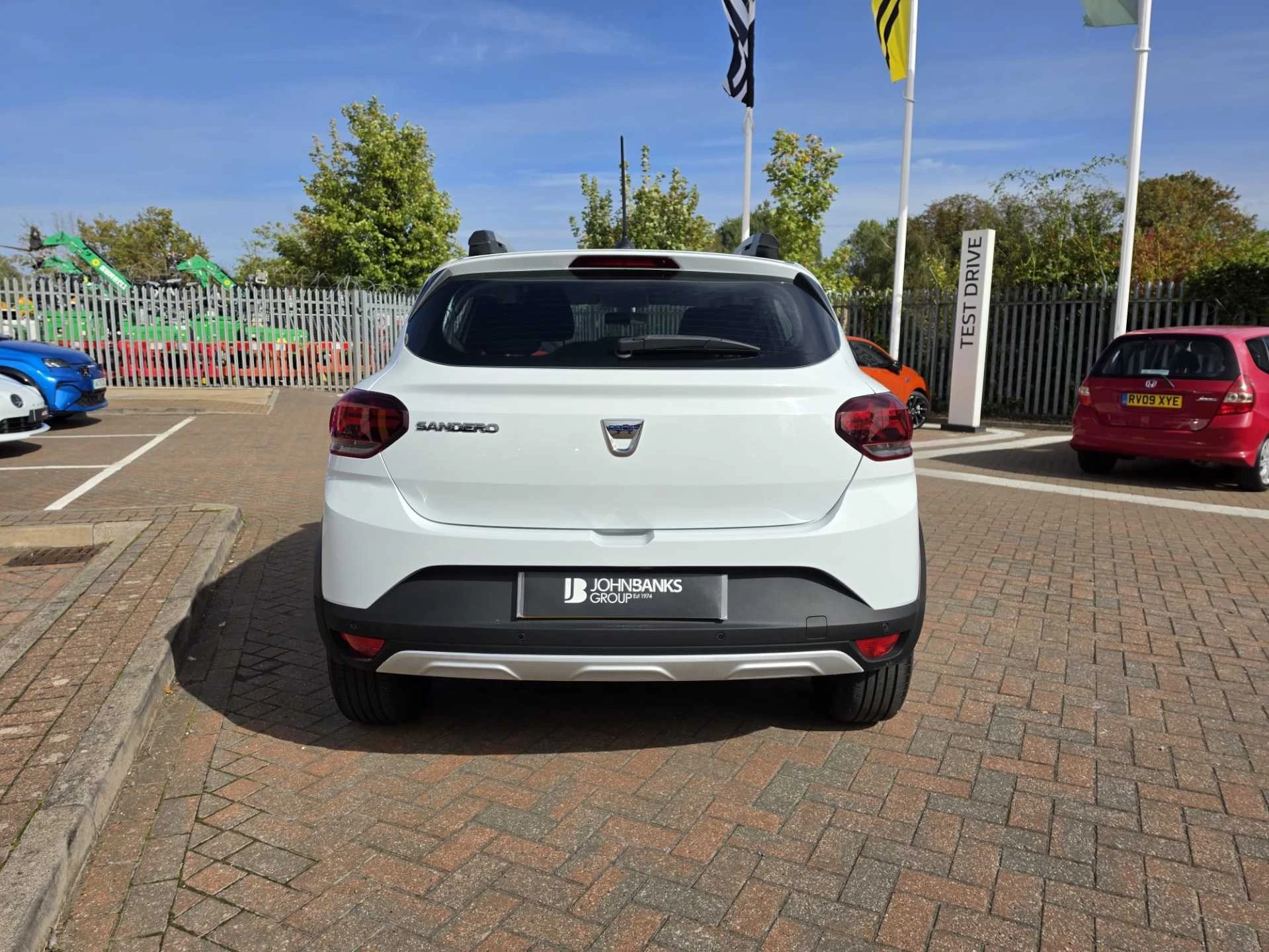 Vehicle image 3