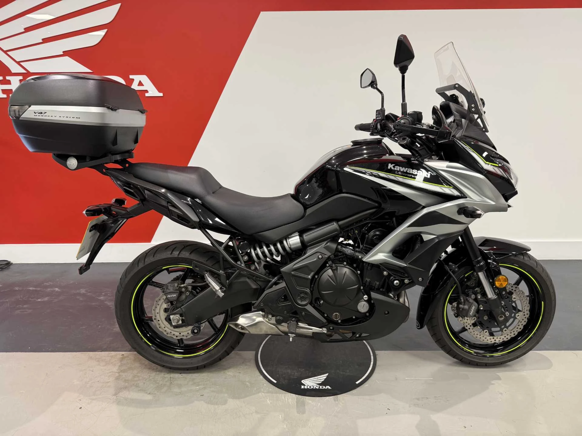 Vehicle image 1