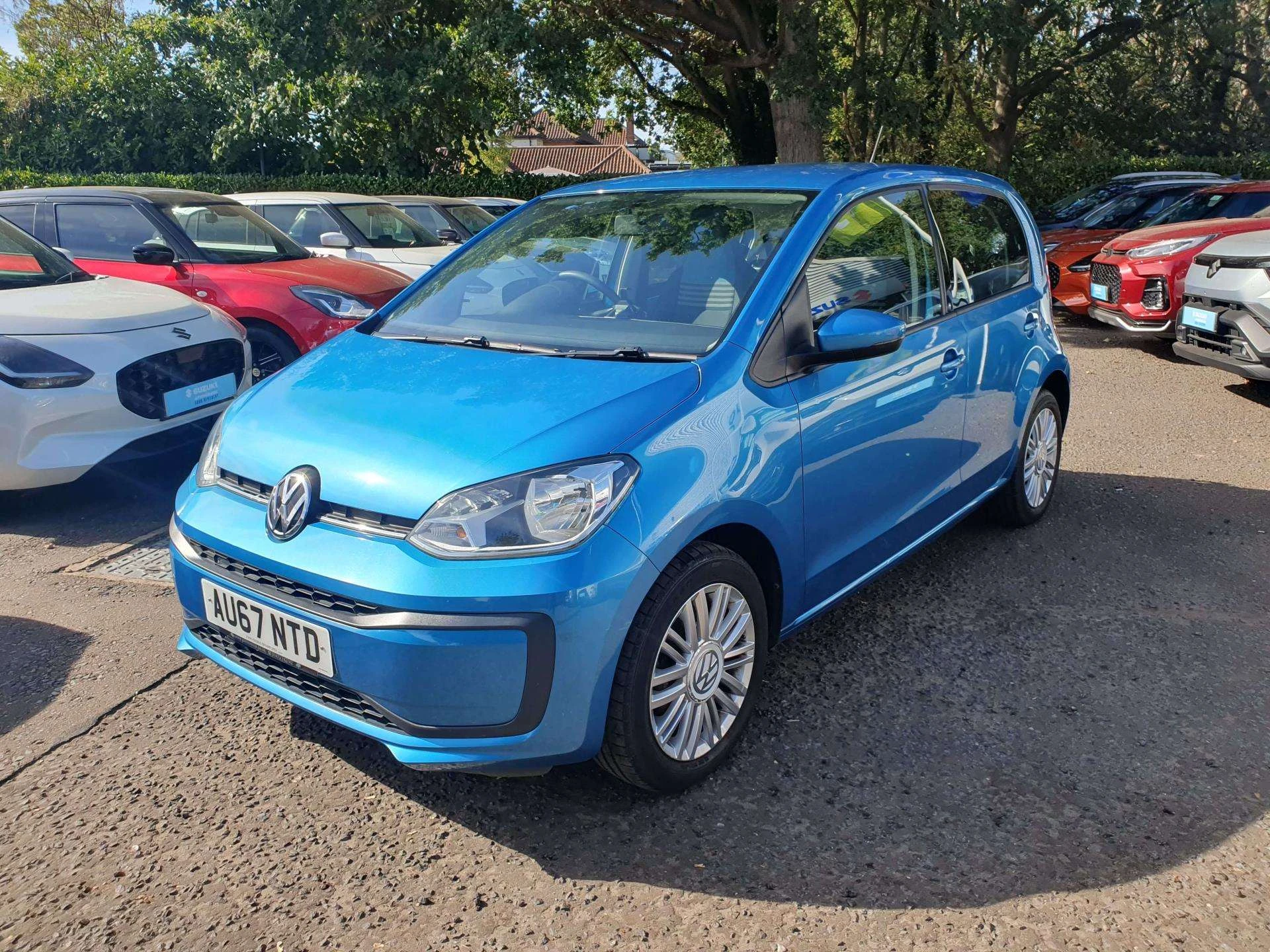 Vehicle image 3