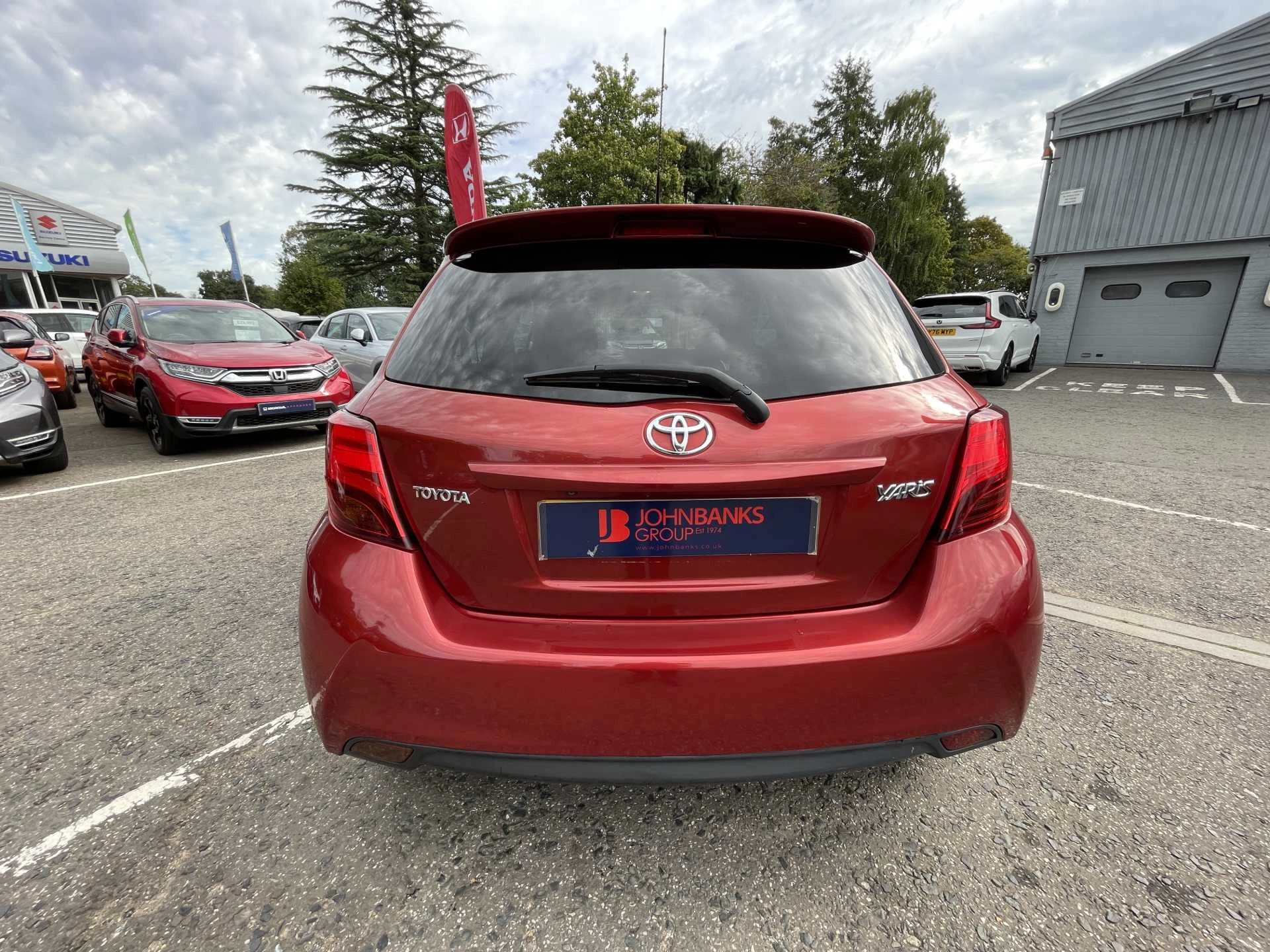 Vehicle image 7