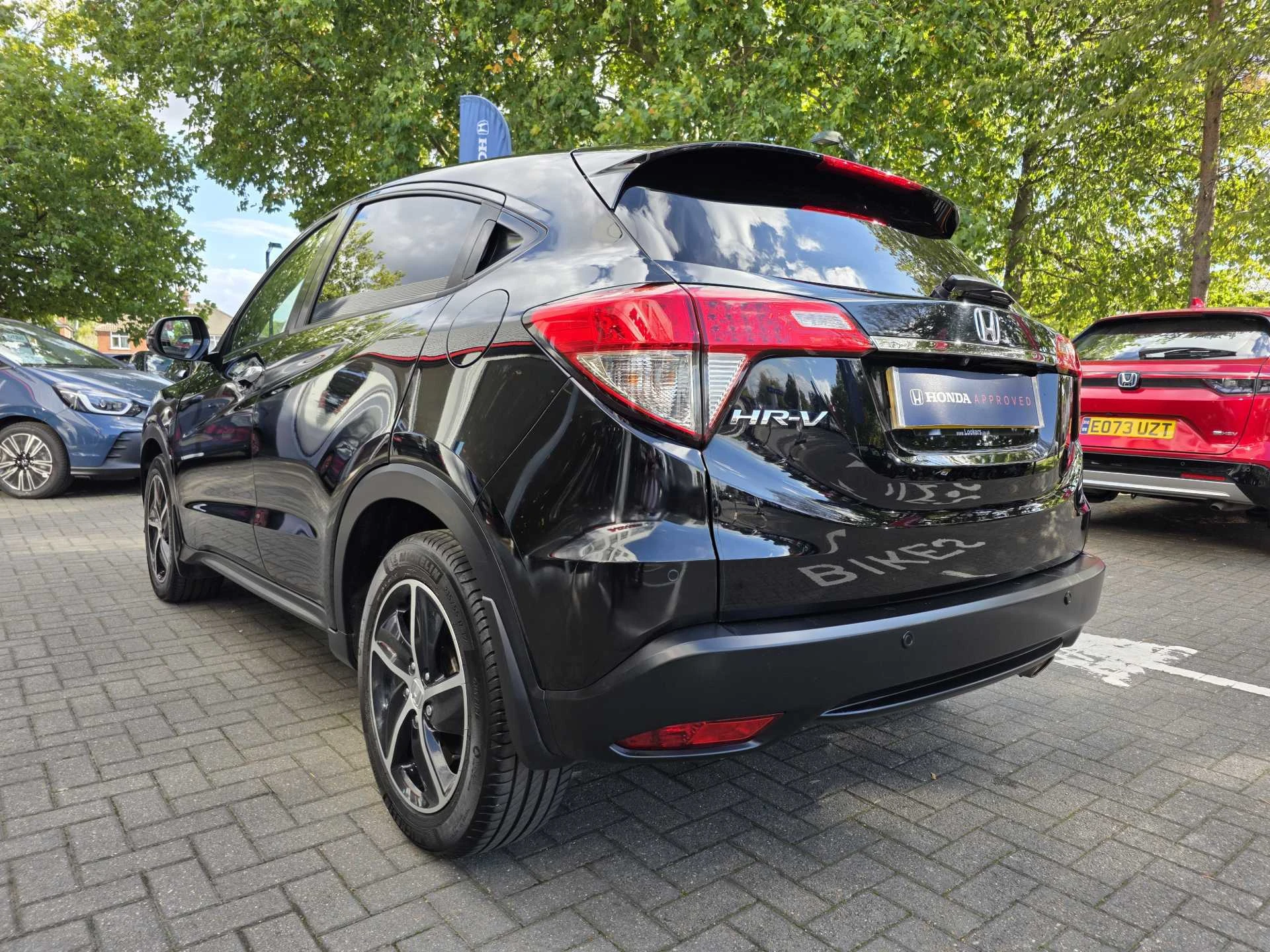 Vehicle image 3