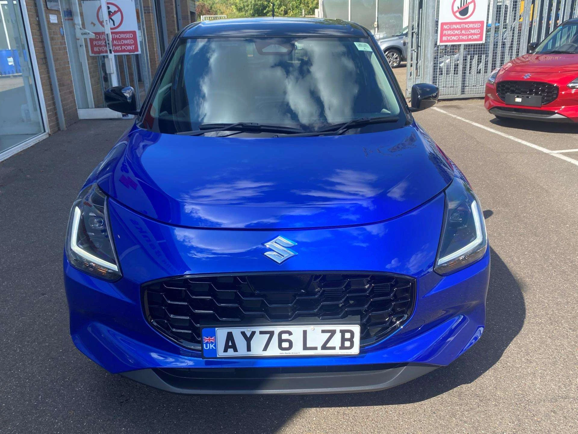 Vehicle image 4