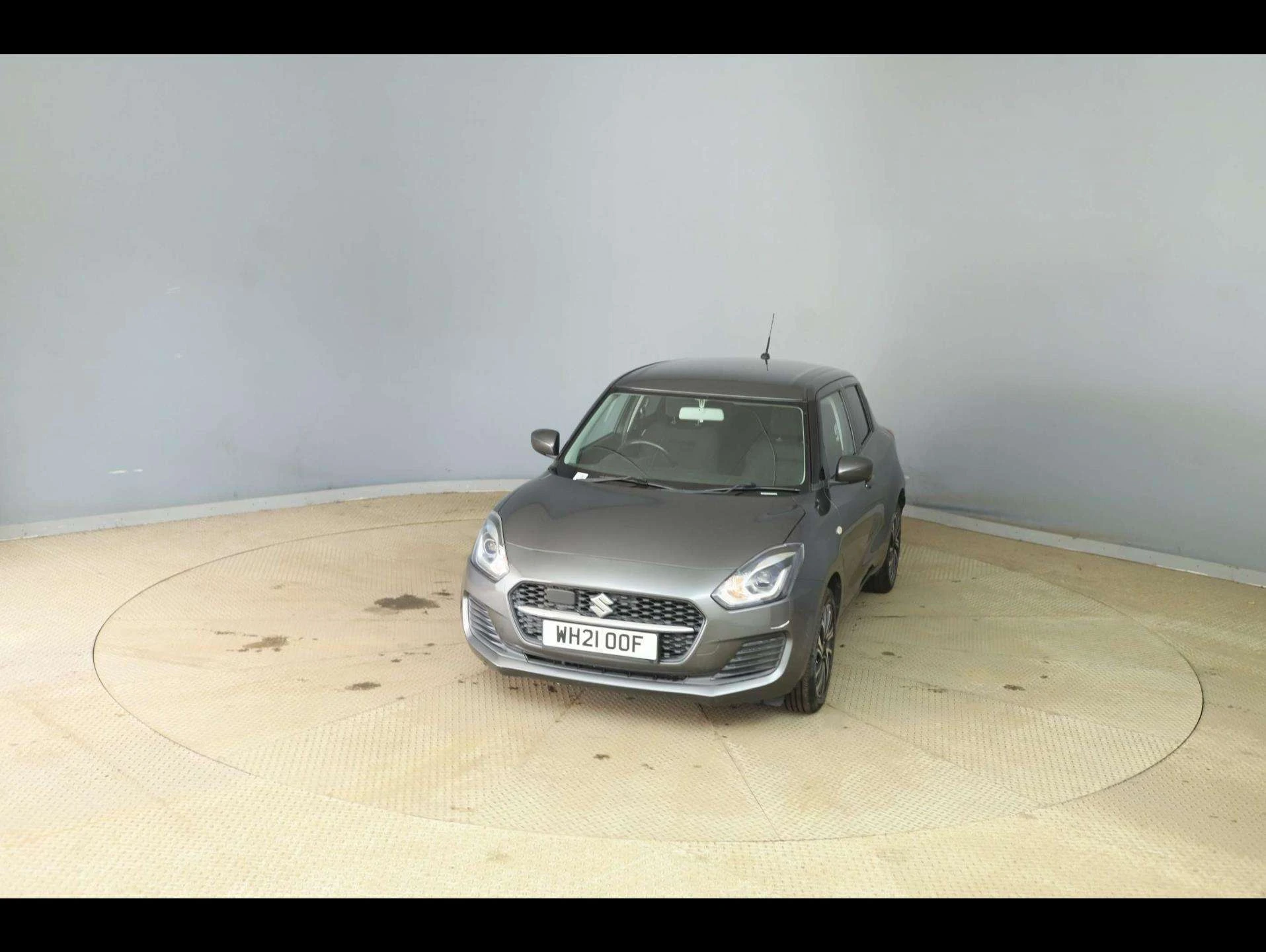 Vehicle image 3