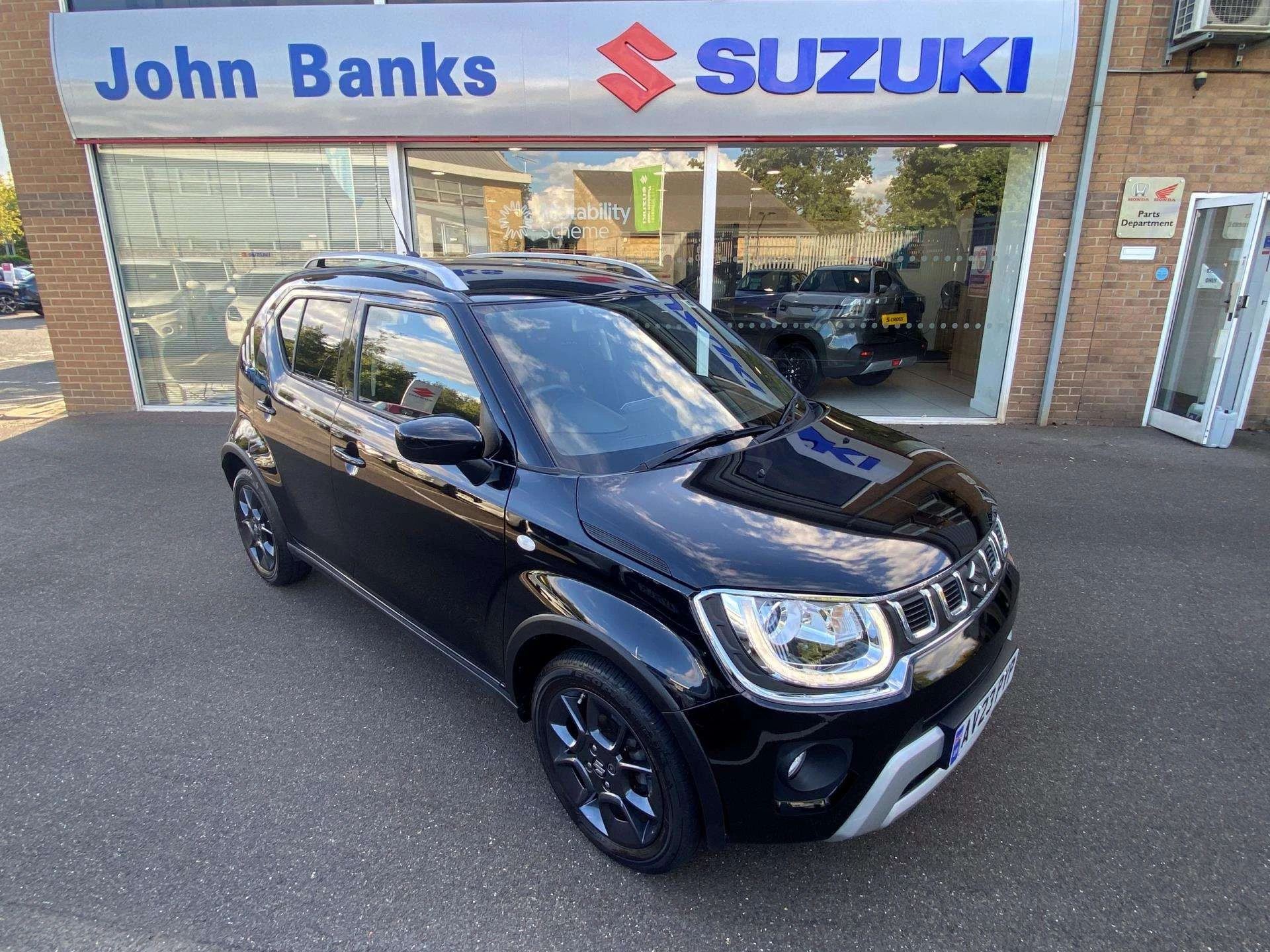 Vehicle image 3