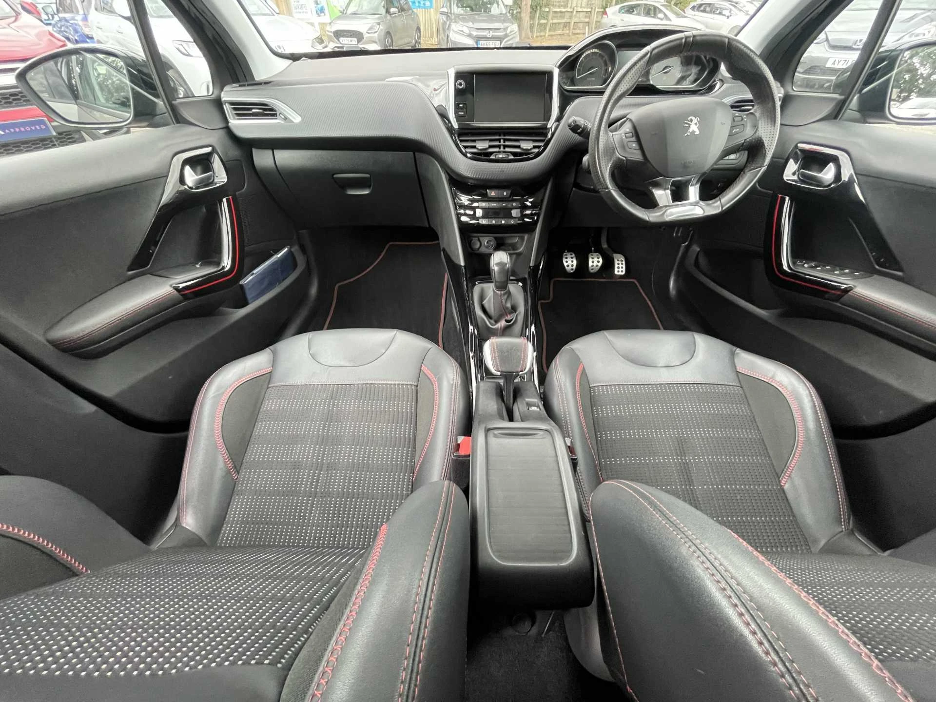 Vehicle image 4