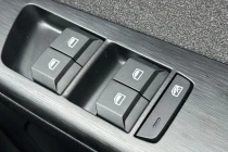 Vehicle Thumbnail 13