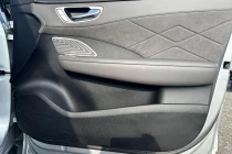 Vehicle Thumbnail 28