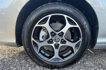 Vehicle Thumbnail 16