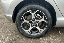 Vehicle Thumbnail 5
