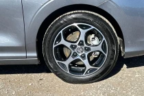 Vehicle Thumbnail 9