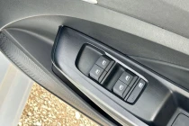 Vehicle Thumbnail 18