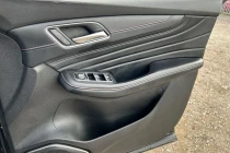 Vehicle Thumbnail 56