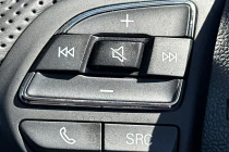 Vehicle Thumbnail 32