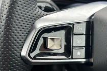 Vehicle Thumbnail 32