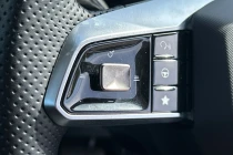 Vehicle Thumbnail 32