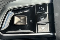 Vehicle Thumbnail 32