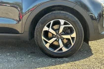 Vehicle Thumbnail 9