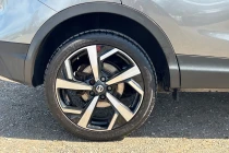 Vehicle Thumbnail 10