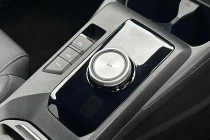 Vehicle Thumbnail 30