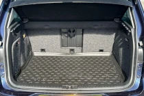 Vehicle Thumbnail 40