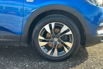 Vehicle Thumbnail 9