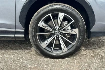 Vehicle Thumbnail 10