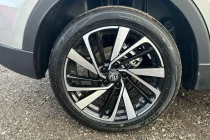 Vehicle Thumbnail 15