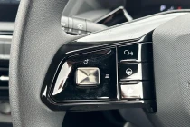 Vehicle Thumbnail 8
