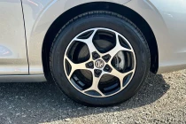 Vehicle Thumbnail 9