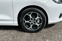 Vehicle Thumbnail 5