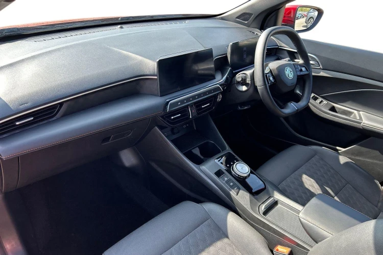 Vehicle Image - 2