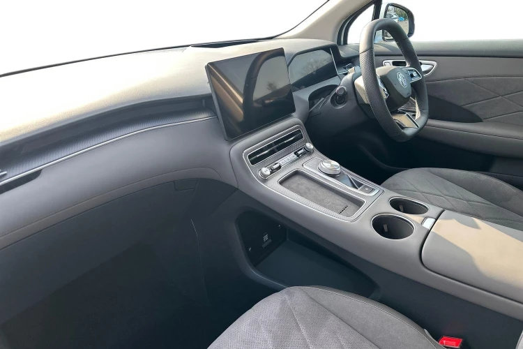 Vehicle Image - 1