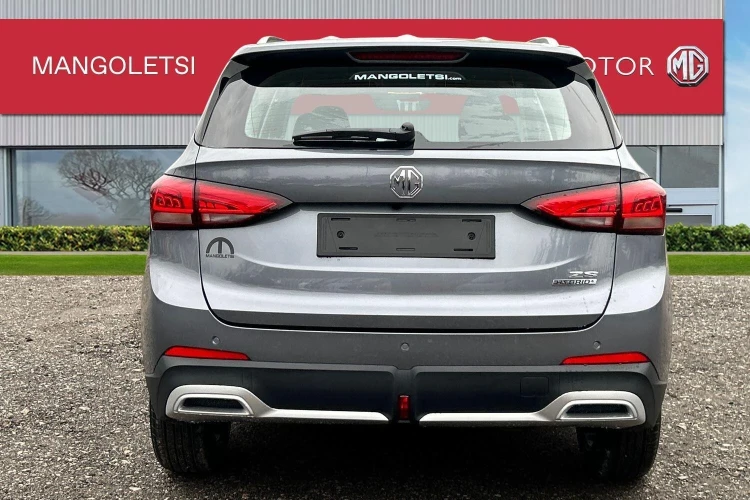Vehicle Image - 3
