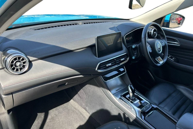 Vehicle Image - 3