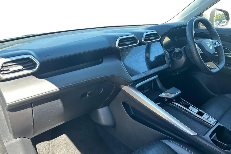 Vehicle Image - 2