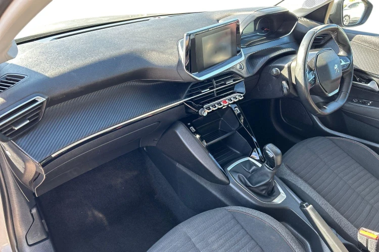 Vehicle Image - 3