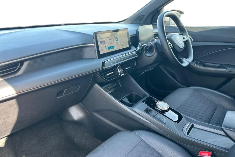 Vehicle Image - 2