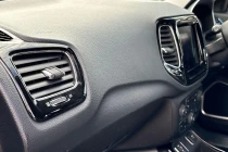 Vehicle Thumbnail 31