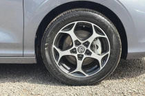 Vehicle Thumbnail 5