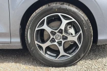 Vehicle Thumbnail 5