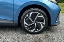 Vehicle Thumbnail 5