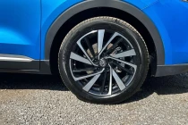 Vehicle Thumbnail 5