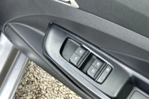 Vehicle Thumbnail 18