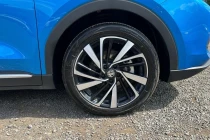 Vehicle Thumbnail 5