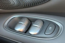 Vehicle Thumbnail 12