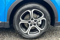 Vehicle Thumbnail 5