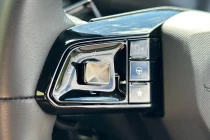 Vehicle Thumbnail 12